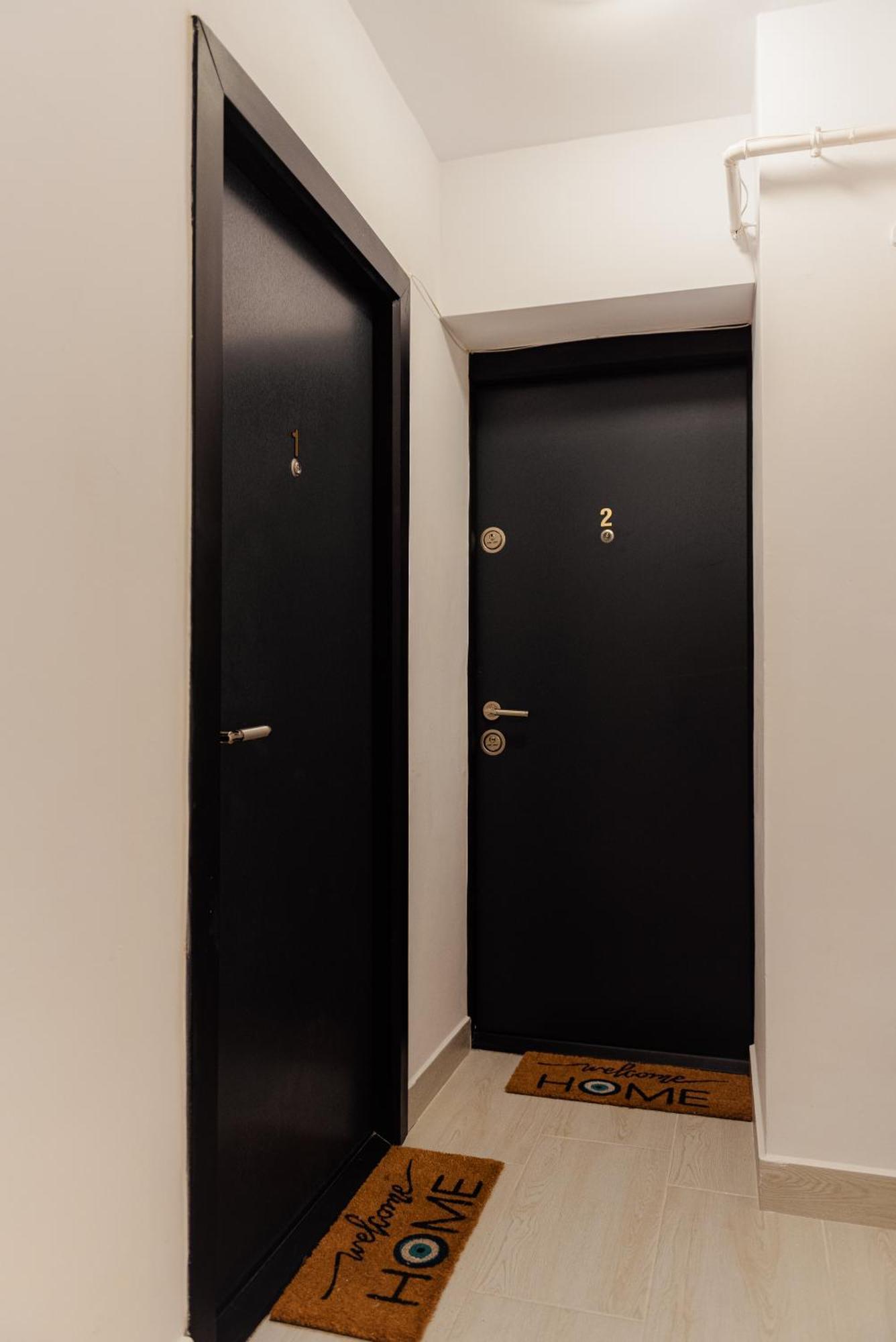 Steps2 Old Town & Metro - The Adventure Apartamento Bucareste Exterior foto