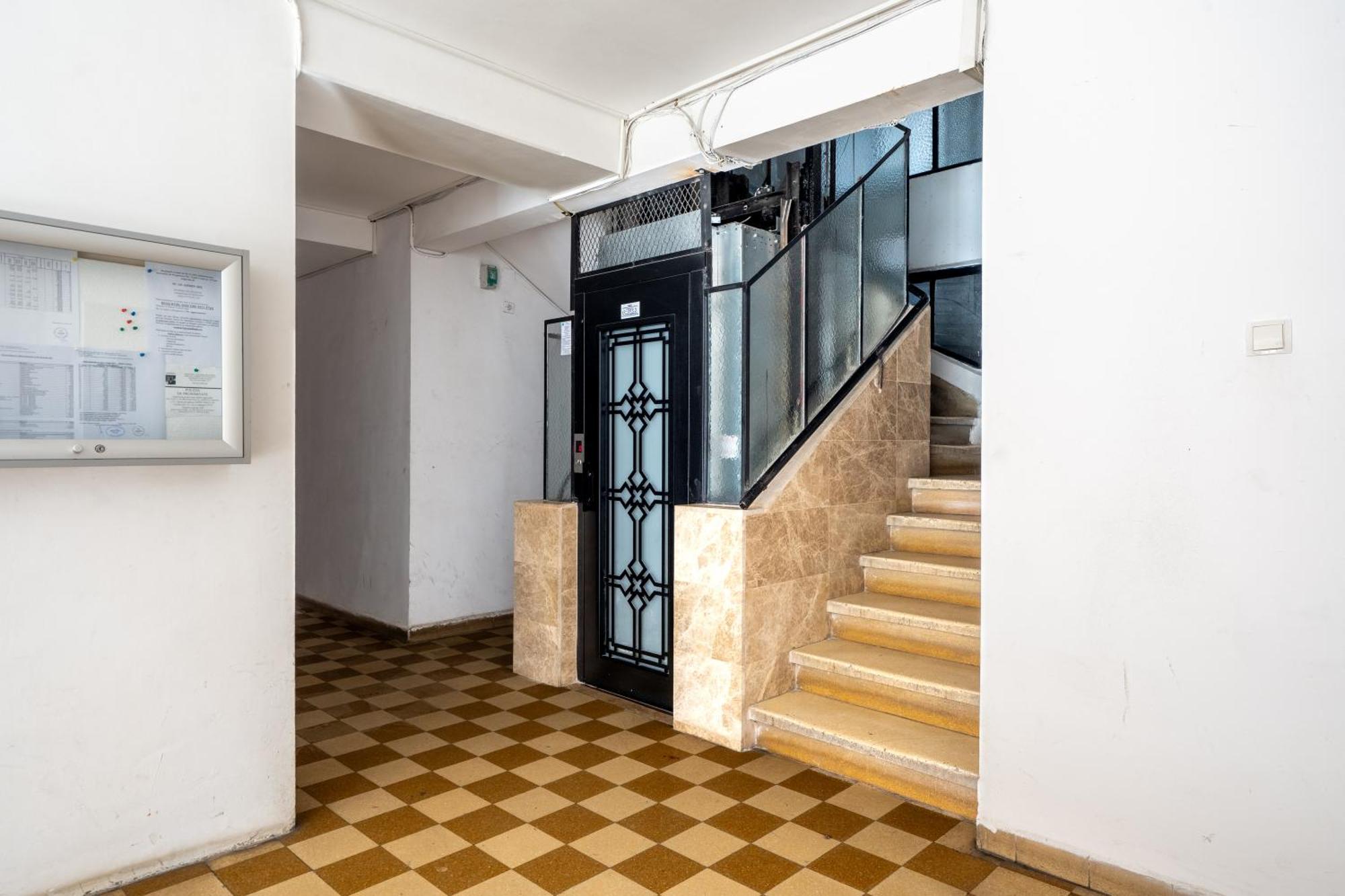 Steps2 Old Town & Metro - The Adventure Apartamento Bucareste Exterior foto